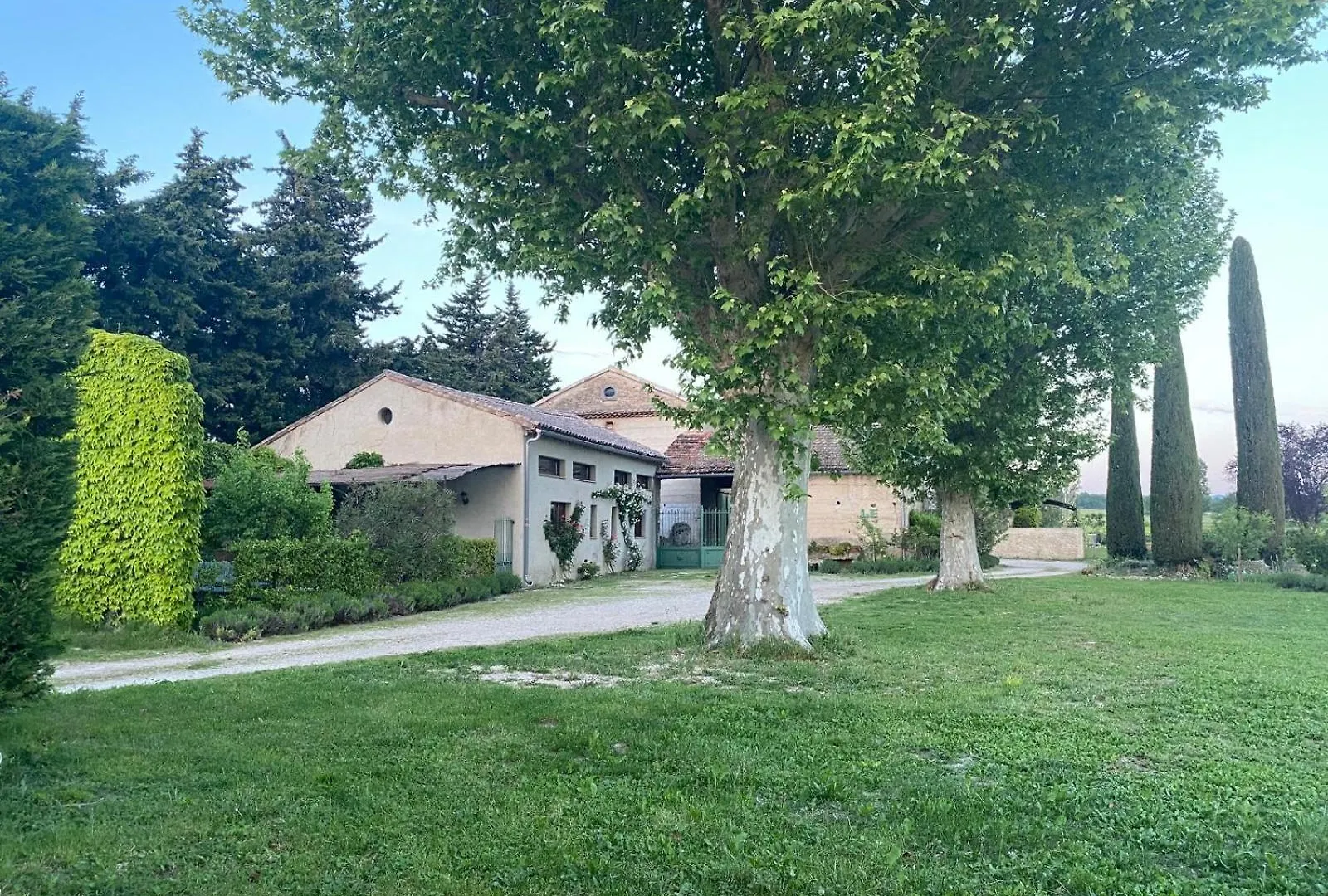 Holiday home Petite Maison En Drome Provencale Tulette